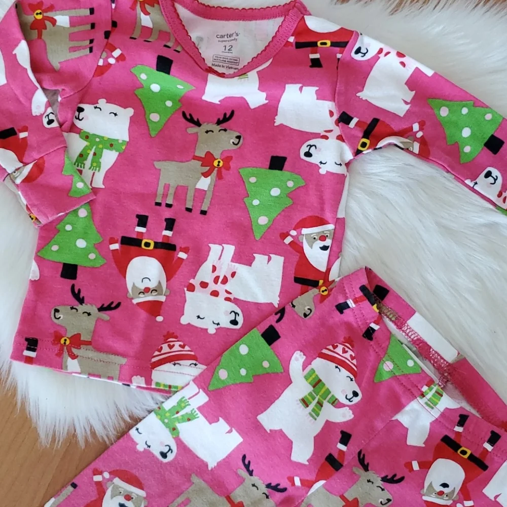 Carters 2 piece Christmas Santa pajamas 12 months